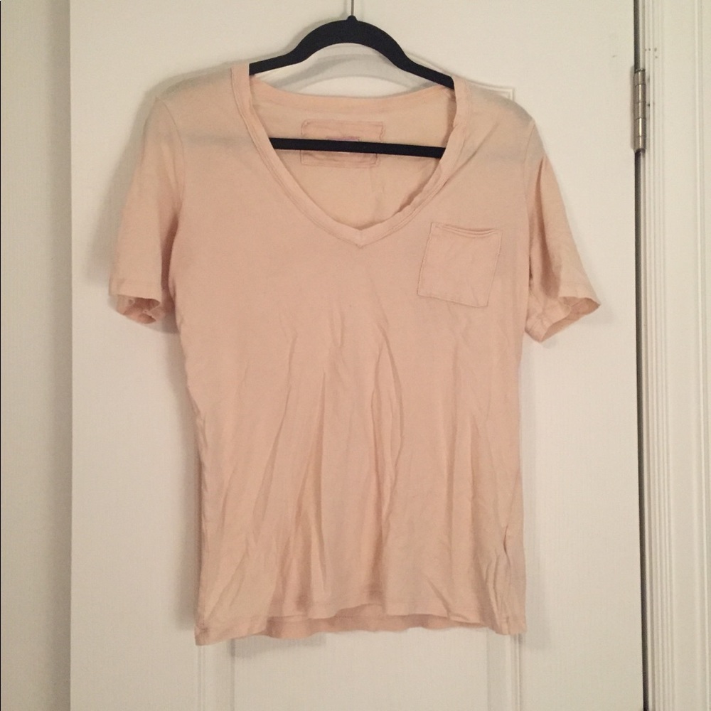 Gap pocket tee